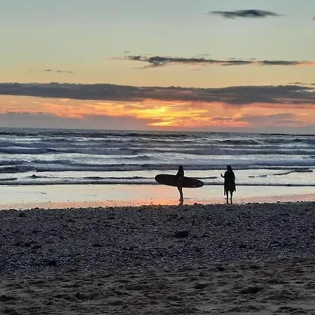 Nyaraló Avec Piscine A 80 M De La