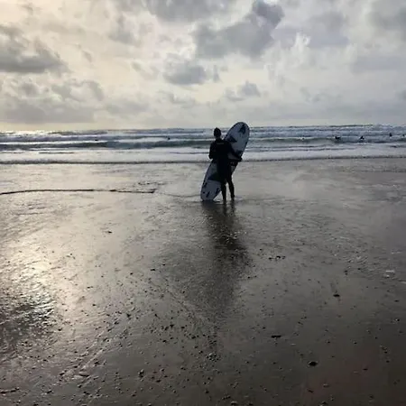 Avec Piscine A 80 M De La