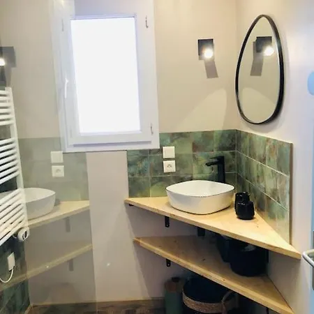 Tatil Evi Avec Piscine A 80 M De La *