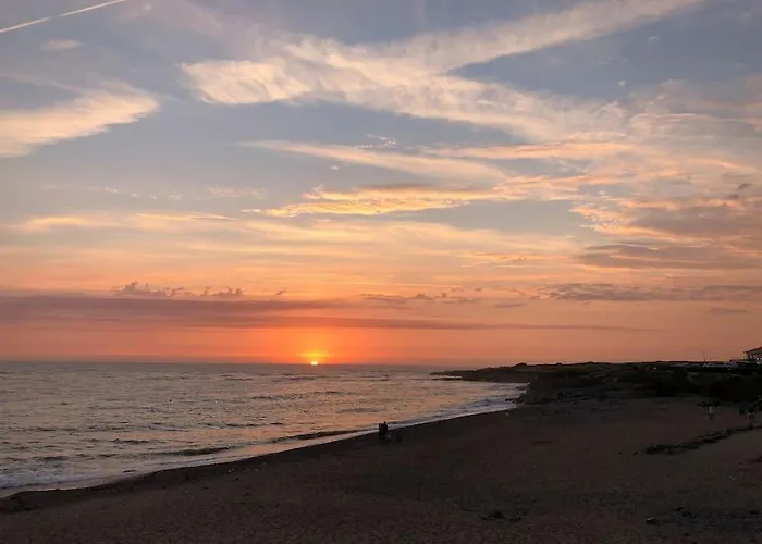 Prázdninový dům Avec Piscine A 80 M De La *