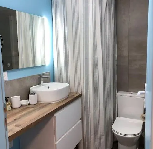 Prázdninový dům Avec Piscine A 80 M De La *